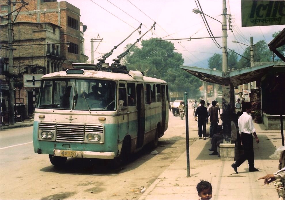 Kathmandu_trolleybus_1993
